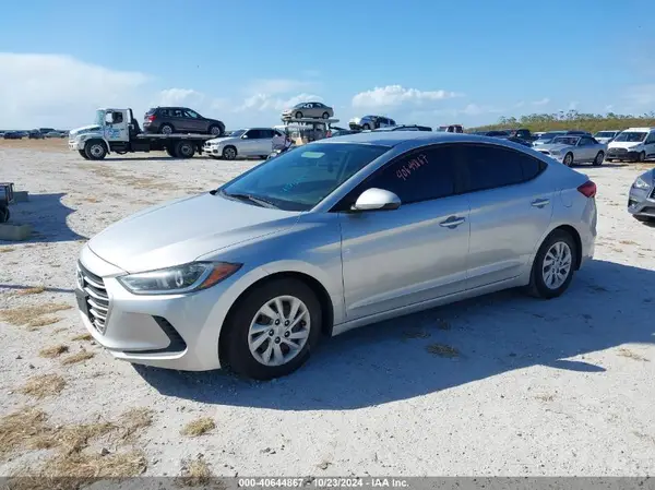 5NPD74LF8HH206539 2017 HYUNDAI ELANTRA - Image 2