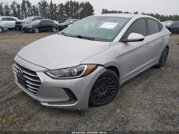 5NPD74LF8HH208811 2017 HYUNDAI ELANTRA - Image 2