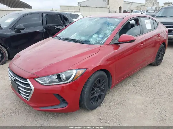 5NPD74LF8HH209490 2017 HYUNDAI ELANTRA - Image 2