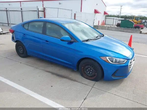 5NPD74LF8HH211188 2017 HYUNDAI ELANTRA - Image 1