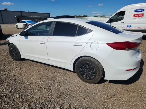 5NPD74LF8JH212850 2018 HYUNDAI ELANTRA - Image 2