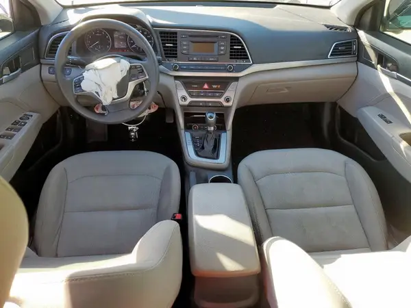 5NPD74LF8JH226070 2018 HYUNDAI ELANTRA - Image 8