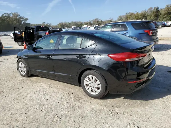 5NPD74LF8JH233293 2018 HYUNDAI ELANTRA - Image 2