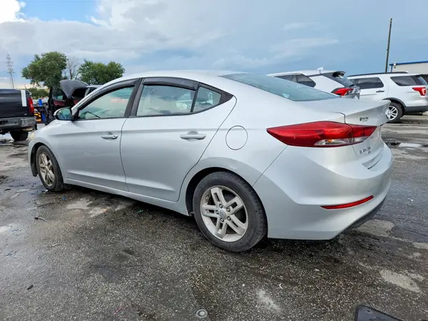 5NPD74LF8JH234394 2018 HYUNDAI ELANTRA - Image 2
