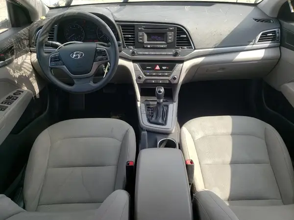 5NPD74LF8JH239157 2018 HYUNDAI ELANTRA - Image 8