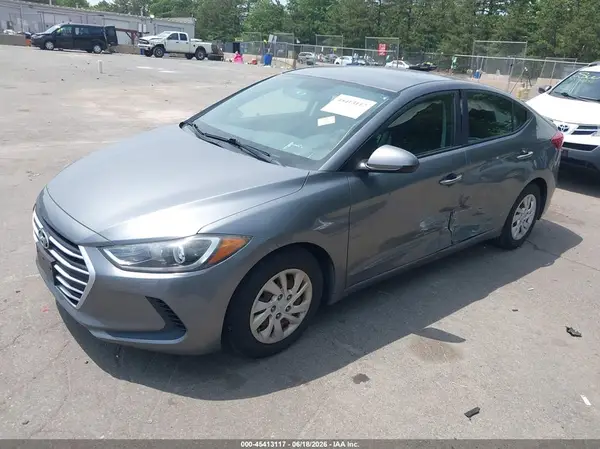 5NPD74LF8JH257383 2018 HYUNDAI ELANTRA - Image 2