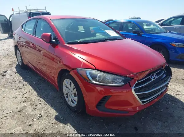 5NPD74LF8JH261059 2018 HYUNDAI ELANTRA - Image 1
