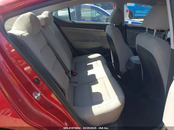 5NPD74LF8JH261059 2018 HYUNDAI ELANTRA - Image 8