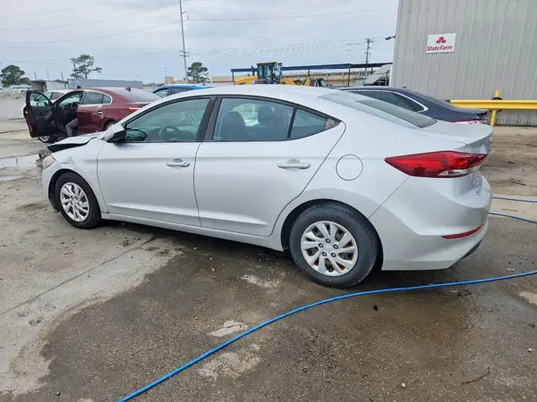 5NPD74LF8JH262924 2018 HYUNDAI ELANTRA - Image 2