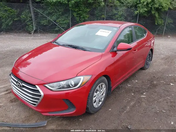 5NPD74LF8JH264592 2018 HYUNDAI ELANTRA - Image 2