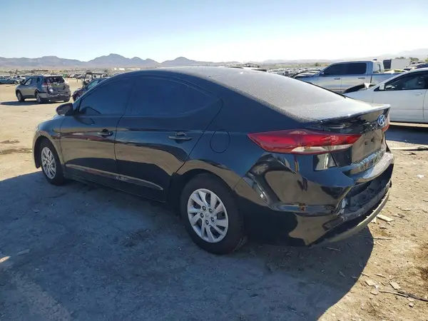 5NPD74LF8JH265449 2018 HYUNDAI ELANTRA - Image 2