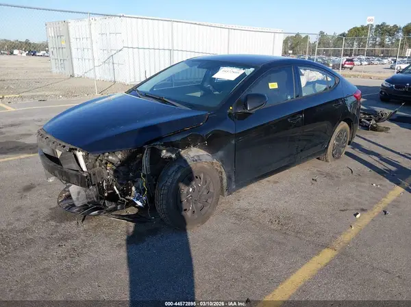5NPD74LF8JH274376 2018 HYUNDAI ELANTRA - Image 2