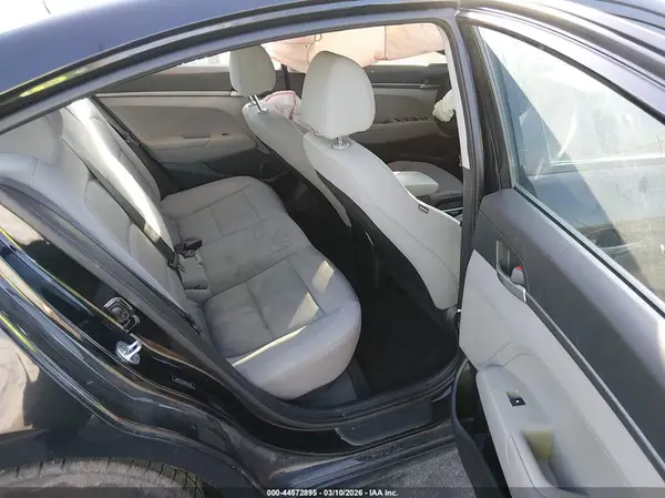 5NPD74LF8JH274376 2018 HYUNDAI ELANTRA - Image 8