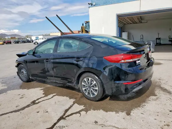 5NPD74LF8JH285846 2018 HYUNDAI ELANTRA - Image 2