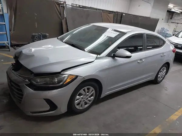 5NPD74LF8JH287063 2018 HYUNDAI ELANTRA - Image 2