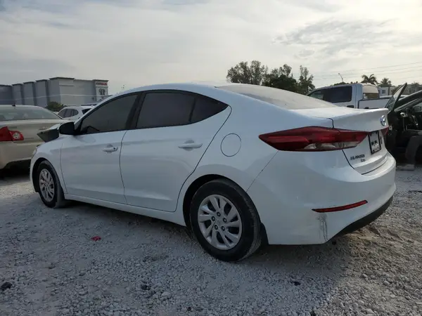 5NPD74LF8JH300071 2018 HYUNDAI ELANTRA - Image 2