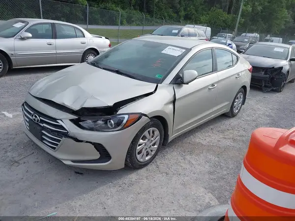 5NPD74LF8JH301303 2018 HYUNDAI ELANTRA - Image 2