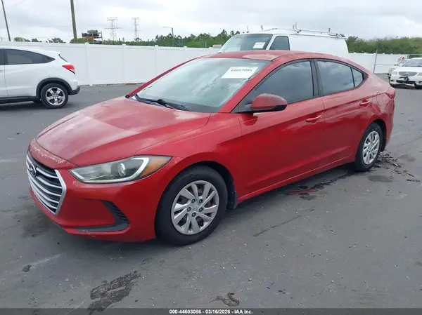 5NPD74LF8JH307098 2018 HYUNDAI ELANTRA - Image 2