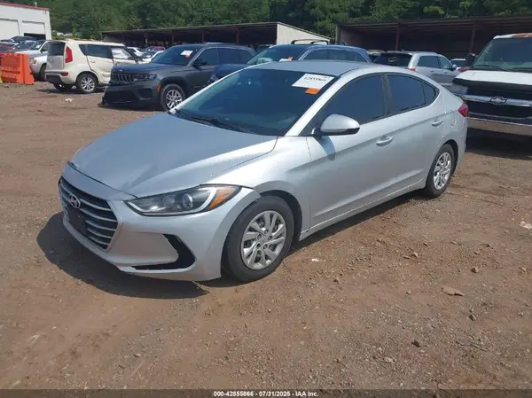5NPD74LF8JH315587 2018 HYUNDAI ELANTRA - Image 2