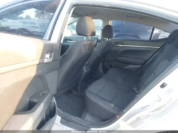 5NPD74LF8JH317081 2018 HYUNDAI ELANTRA - Image 8