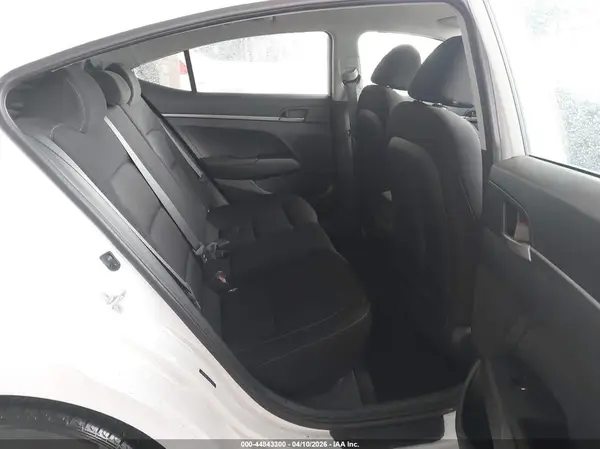 5NPD74LF8JH320577 2018 HYUNDAI ELANTRA - Image 8