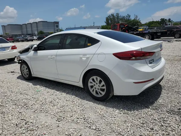 5NPD74LF8JH339663 2018 HYUNDAI ELANTRA - Image 2
