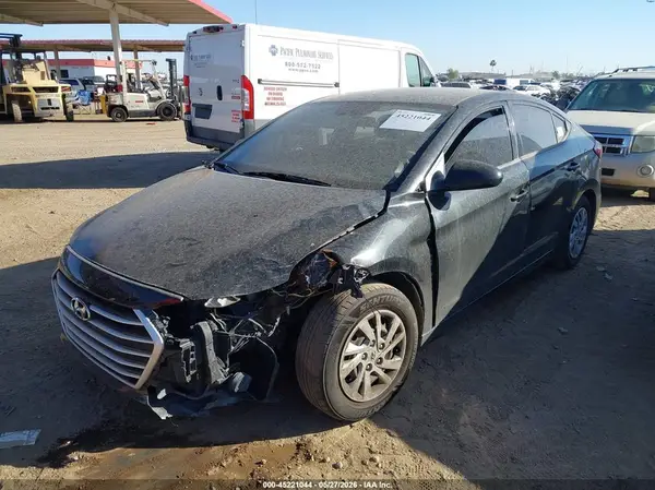 5NPD74LF8JH344250 2018 HYUNDAI ELANTRA - Image 2