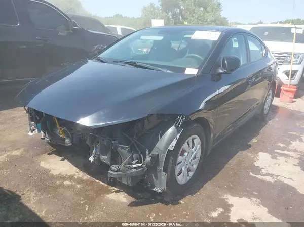 5NPD74LF8JH346466 2018 HYUNDAI ELANTRA - Image 2