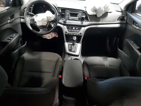 5NPD74LF8JH349657 2018 HYUNDAI ELANTRA - Image 8