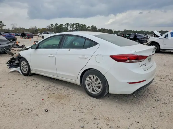5NPD74LF8JH351067 2018 HYUNDAI ELANTRA - Image 2