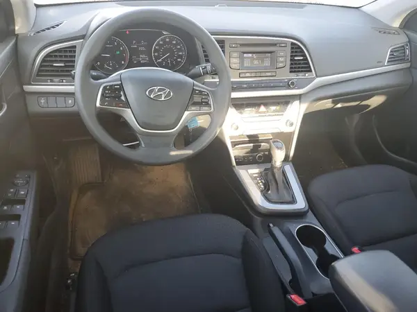 5NPD74LF8JH351800 2018 HYUNDAI ELANTRA - Image 8