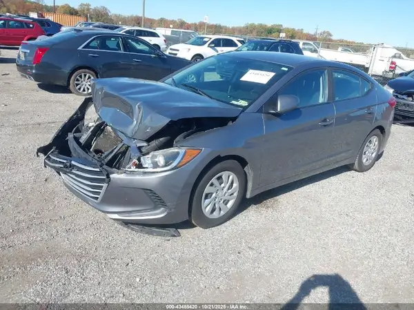 5NPD74LF8JH353661 2018 HYUNDAI ELANTRA - Image 2