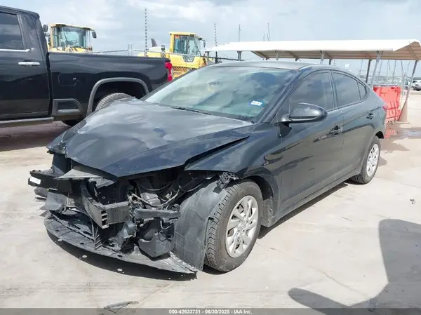 5NPD74LF8JH353840 2018 HYUNDAI ELANTRA - Image 2