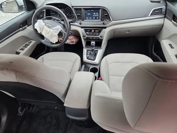 5NPD74LF8JH363431 2018 HYUNDAI ELANTRA - Image 8