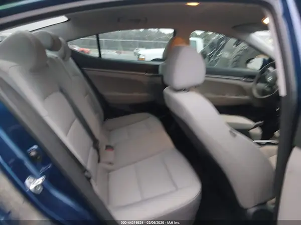 5NPD74LF8JH372341 2018 HYUNDAI ELANTRA - Image 8