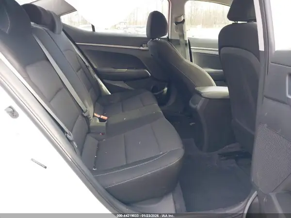5NPD74LF8JH372498 2018 HYUNDAI ELANTRA - Image 8