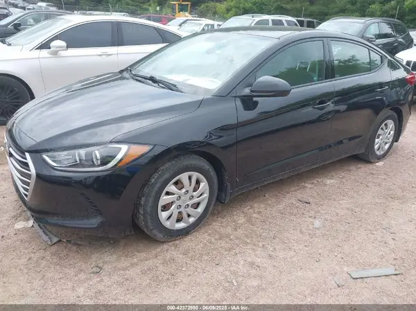 5NPD74LF8JH376678 2018 HYUNDAI ELANTRA - Image 2