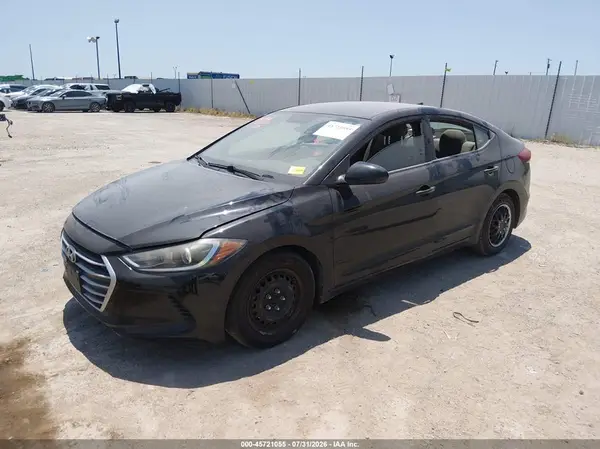 5NPD74LF8JH381623 2018 HYUNDAI ELANTRA - Image 2