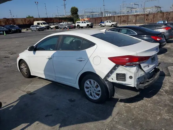 5NPD74LF8JH388264 2018 HYUNDAI ELANTRA - Image 2