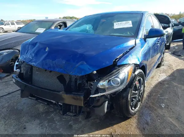 5NPD74LF8JH390242 2018 HYUNDAI ELANTRA - Image 2