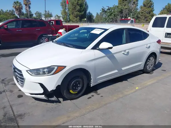 5NPD74LF8JH394629 2018 HYUNDAI ELANTRA - Image 2