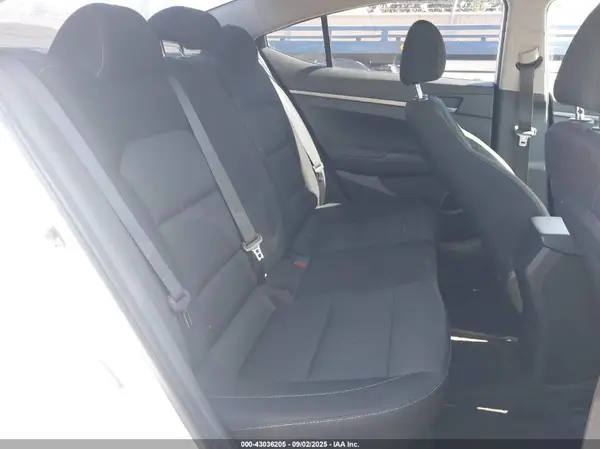 5NPD74LF8JH394629 2018 HYUNDAI ELANTRA - Image 8