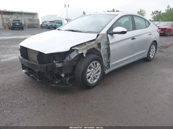 5NPD74LF8JH398986 2018 HYUNDAI ELANTRA - Image 2