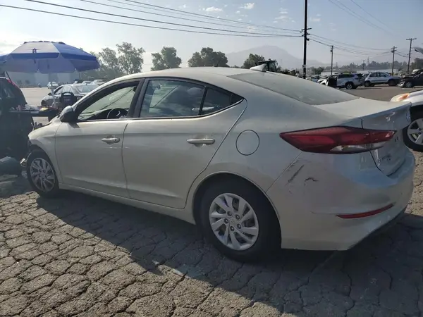 5NPD74LF8JH399216 2018 HYUNDAI ELANTRA - Image 2