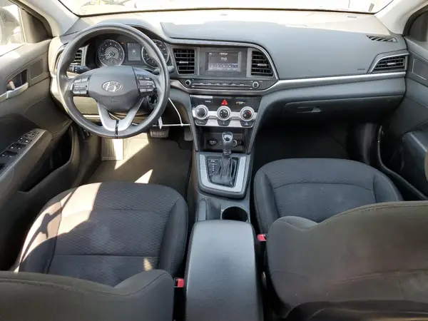 5NPD74LF8KH405260 2019 HYUNDAI ELANTRA - Image 8