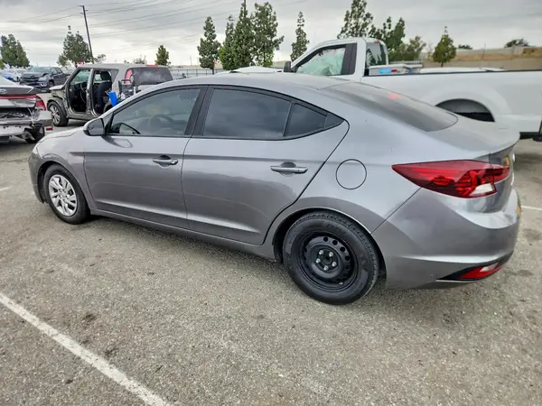 5NPD74LF8KH406604 2019 HYUNDAI ELANTRA - Image 2