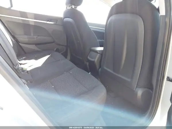 5NPD74LF8KH406795 2019 HYUNDAI ELANTRA - Image 8