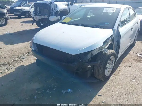 5NPD74LF8KH407039 2019 HYUNDAI ELANTRA - Image 2
