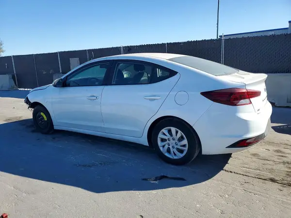 5NPD74LF8KH413715 2019 HYUNDAI ELANTRA - Image 2