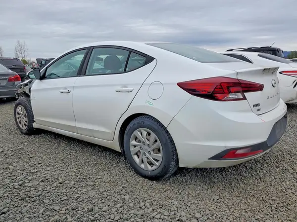 5NPD74LF8KH414900 2019 HYUNDAI ELANTRA - Image 2